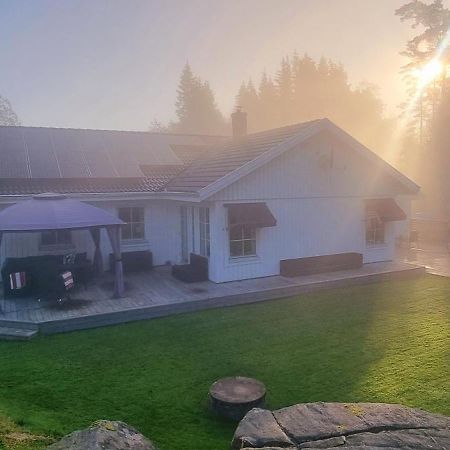 Family Friendly Villa With Sauna In The Nature Borås Екстериор снимка